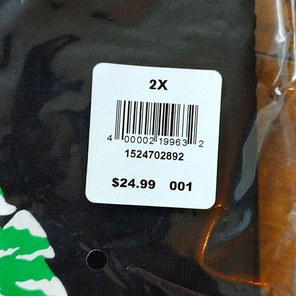 New With Tags Women's Black Yeti To Party Scoop Neck Short Sleeve Holiday Tee - Picture 7 of 8